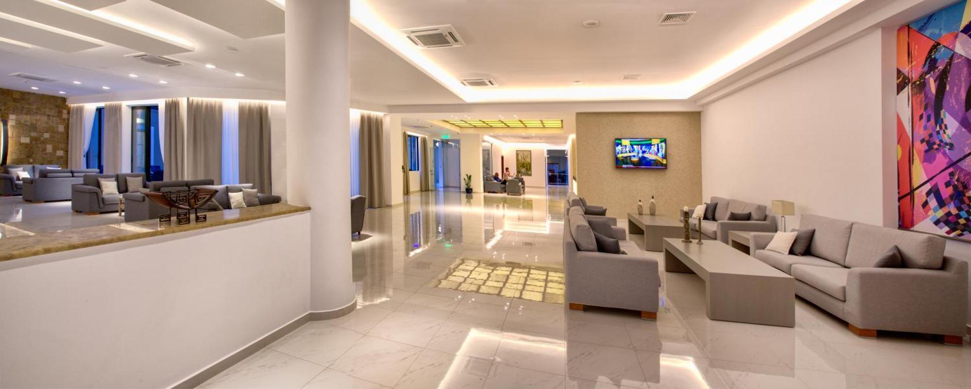 לגאנאס Mediterranean Beach Resort מראה חיצוני תמונה