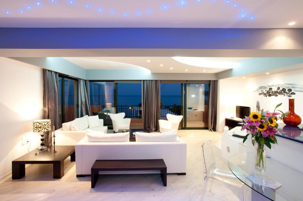 לגאנאס Mediterranean Beach Resort חדר תמונה