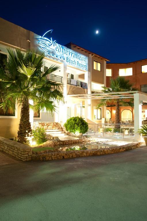 לגאנאס Mediterranean Beach Resort מראה חיצוני תמונה