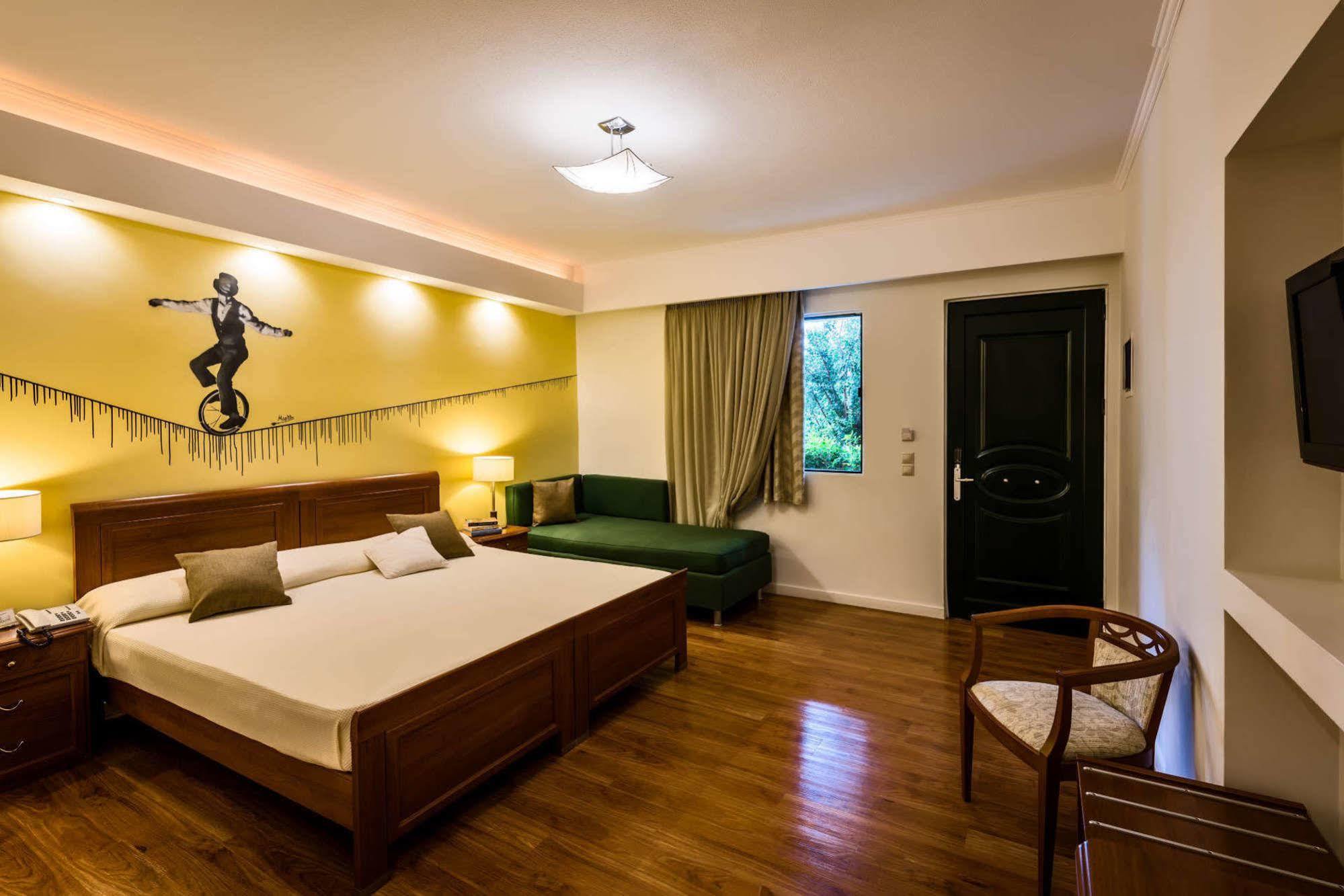 לגאנאס Mediterranean Beach Resort מראה חיצוני תמונה