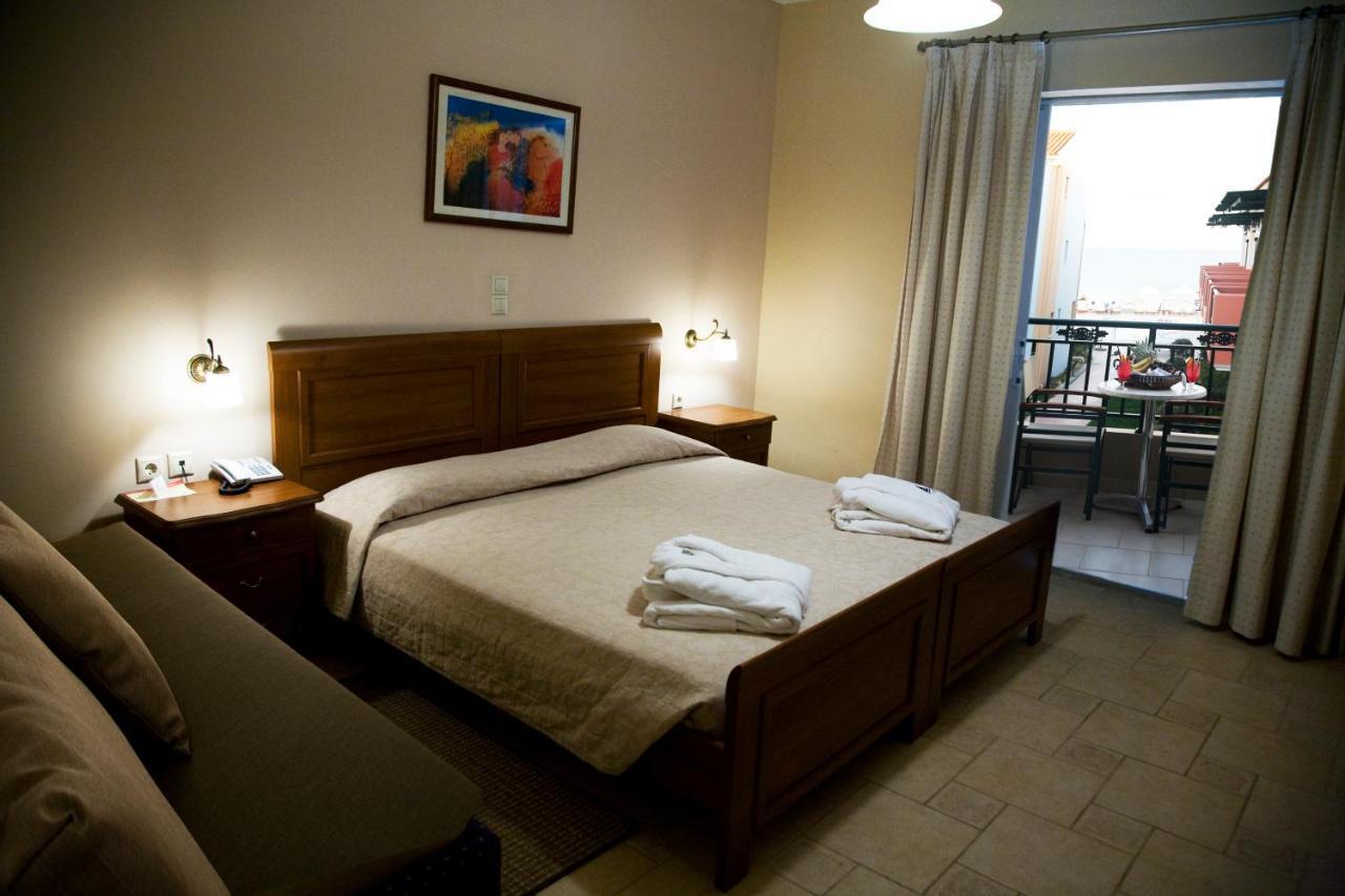 לגאנאס Mediterranean Beach Resort חדר תמונה
